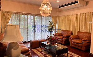 Thonglor Garden Townhouse for Rent